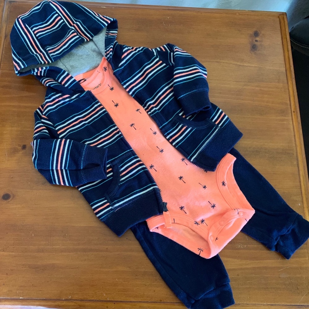 🎉Host Pick🎉 Carter’s 3 piece outfit - size 9 mo